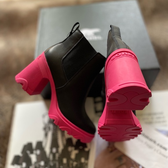 Sorel Brex Heel Chelsea Bootie - Picture 13 of 14